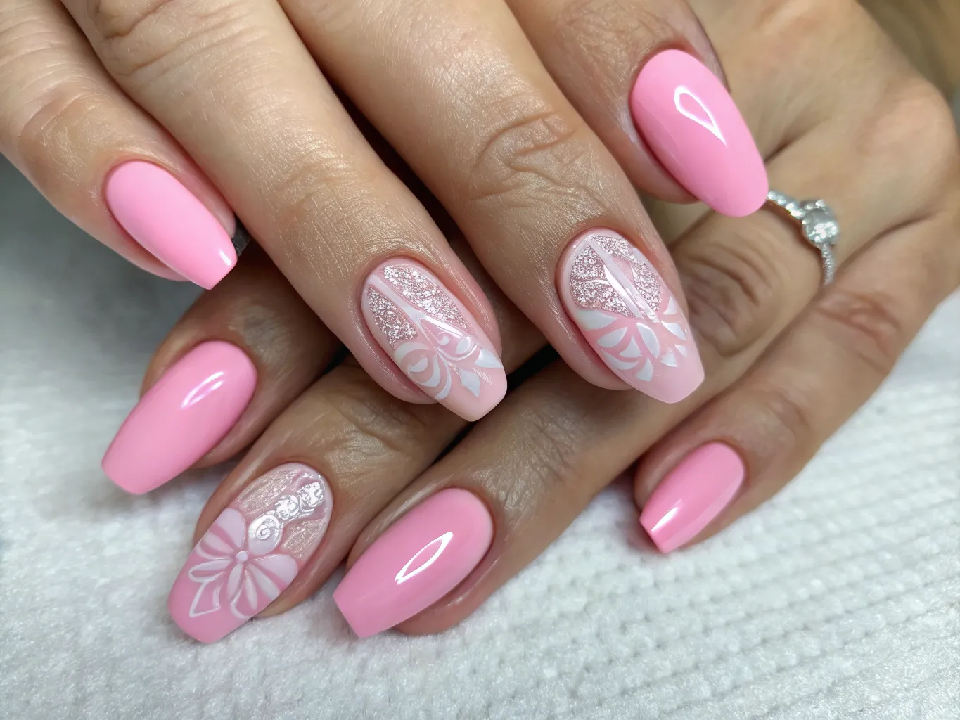 Moderigtig gel negledesign